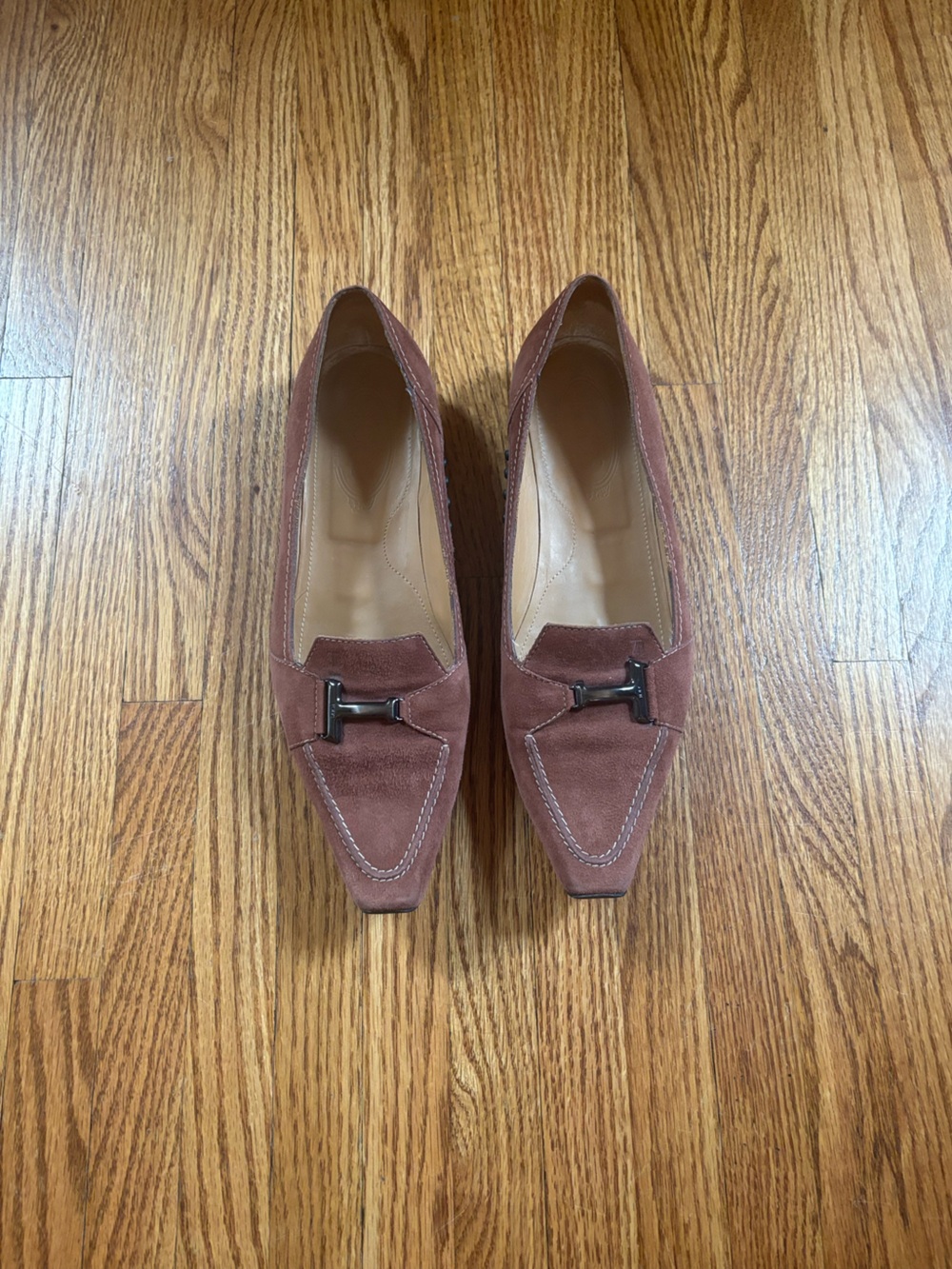 Tod’s Salmon Suede Pointed Toe Loafers with Metal Bit